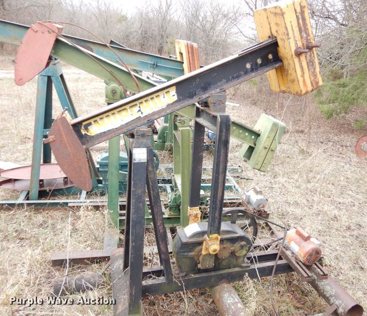 image for item DR8077 (13) pump jacks