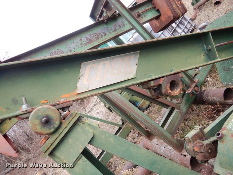 image for item DR8077 (13) pump jacks