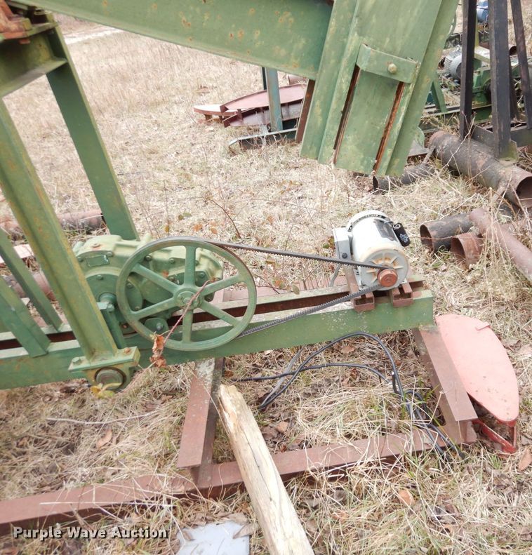 image for item DR8077 (13) pump jacks