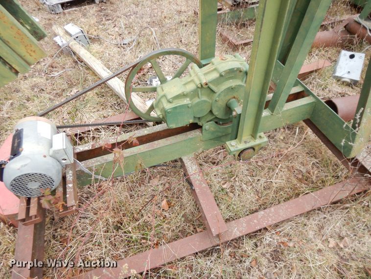 image for item DR8077 (13) pump jacks