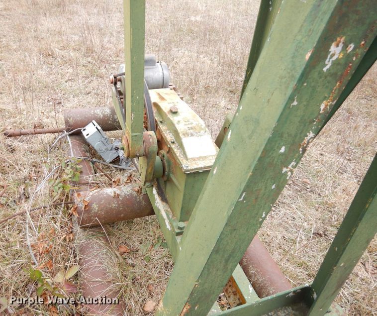 image for item DR8077 (13) pump jacks