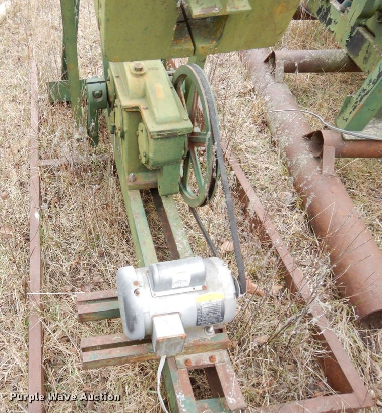 image for item DR8077 (13) pump jacks