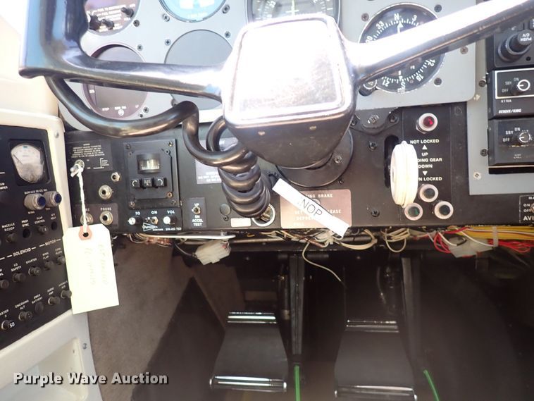 image for item DS7111 Piper Navajo PA 31-325  airplane