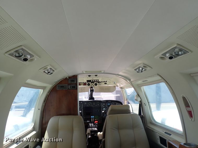 image for item DS7111 Piper Navajo PA 31-325  airplane