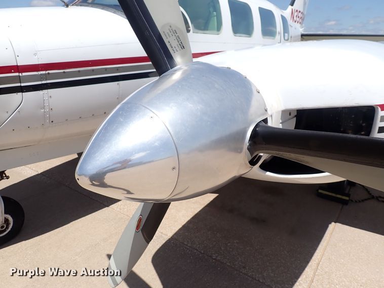 image for item DS7111 Piper Navajo PA 31-325  airplane
