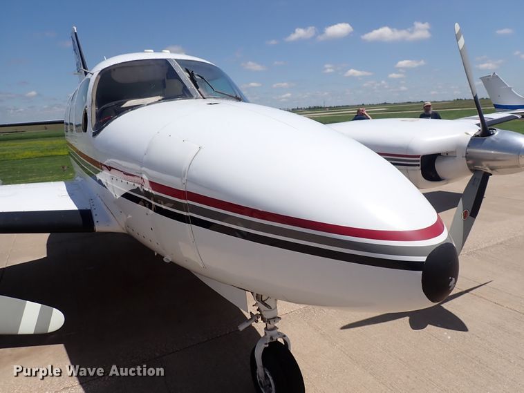 image for item DS7111 Piper Navajo PA 31-325  airplane