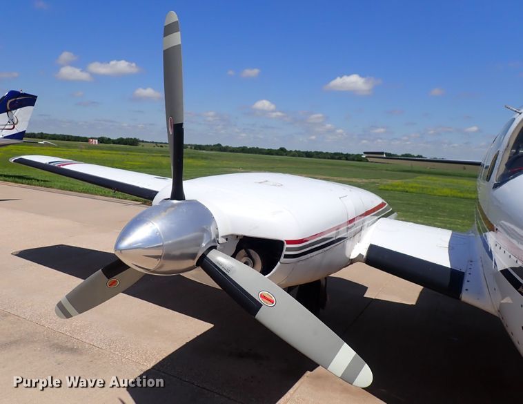 image for item DS7111 Piper Navajo PA 31-325  airplane