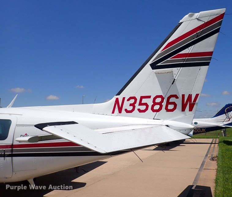 image for item DS7111 Piper Navajo PA 31-325  airplane