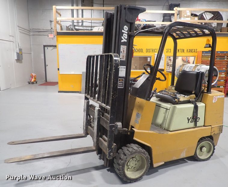 image for item GD9406 Yale GLCO40ADNUAE083  forklift