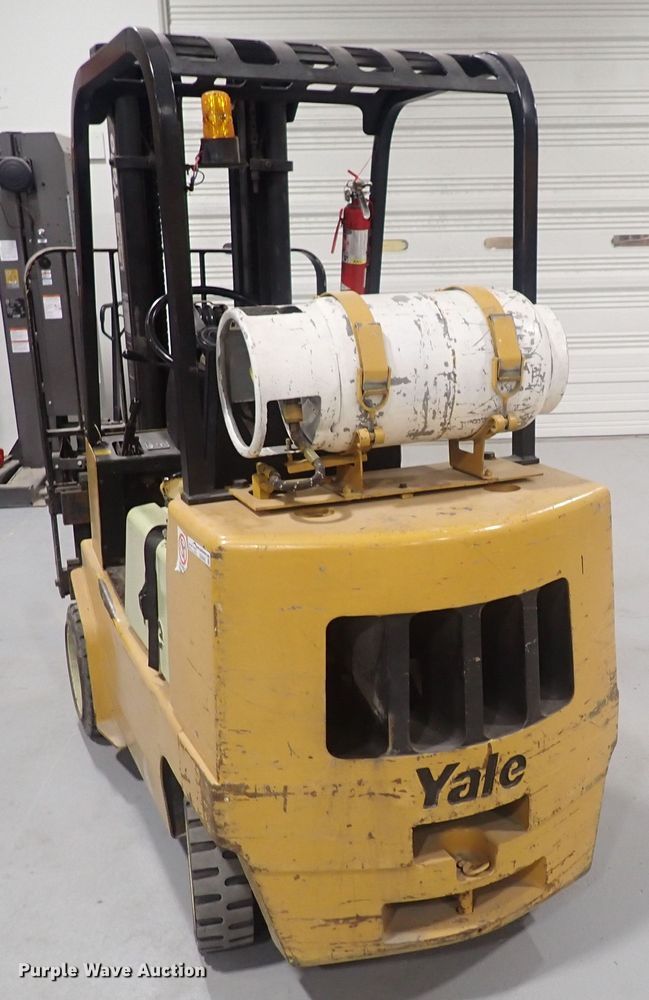 image for item GD9406 Yale GLCO40ADNUAE083  forklift