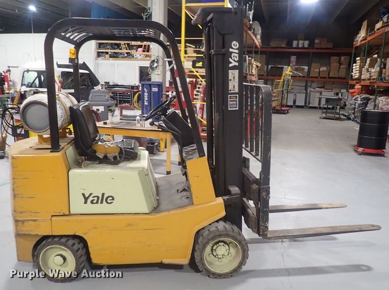 image for item GD9406 Yale GLCO40ADNUAE083  forklift