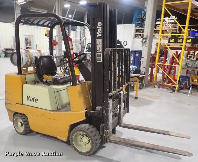 image for item GD9406 Yale GLCO40ADNUAE083  forklift