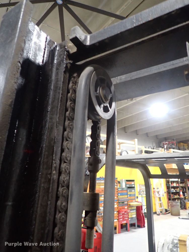 image for item GD9406 Yale GLCO40ADNUAE083  forklift