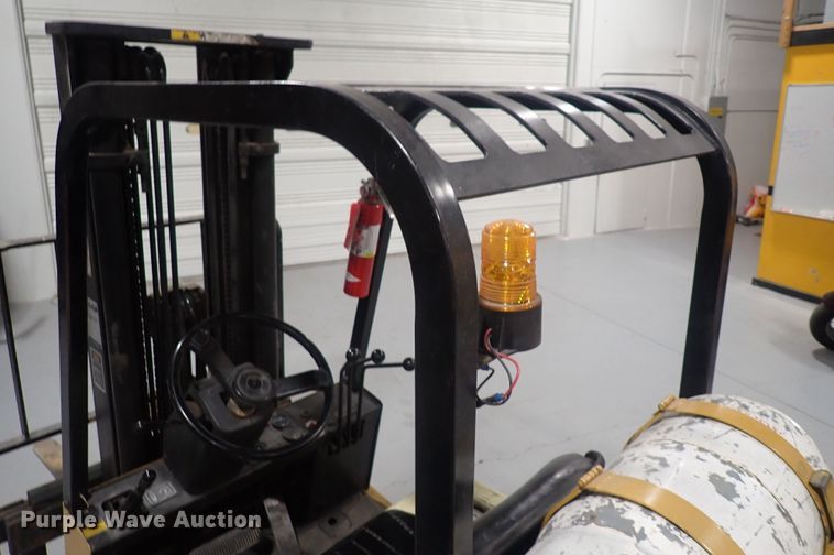 image for item GD9406 Yale GLCO40ADNUAE083  forklift