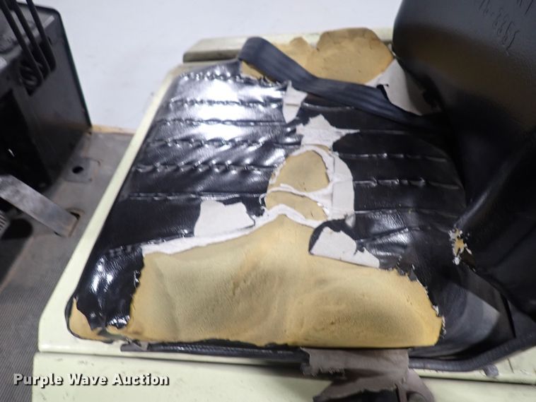 image for item GD9406 Yale GLCO40ADNUAE083  forklift