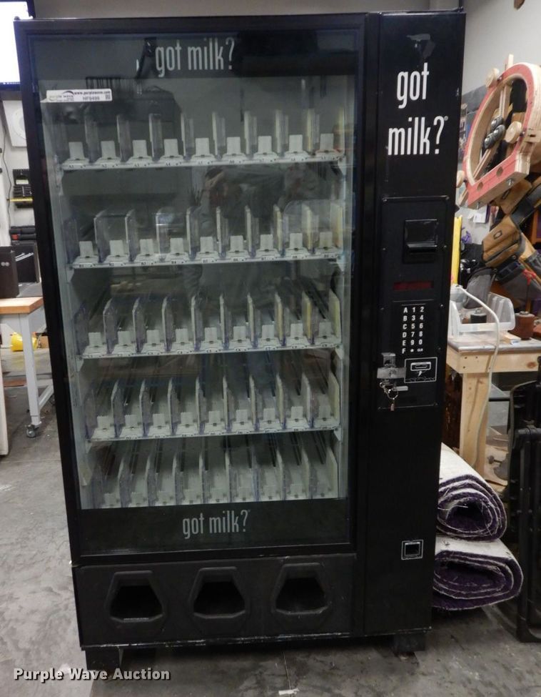 image for item HF9499 Dixie-Narco DN5591  vending machine