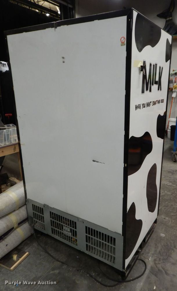 image for item HF9499 Dixie-Narco DN5591  vending machine