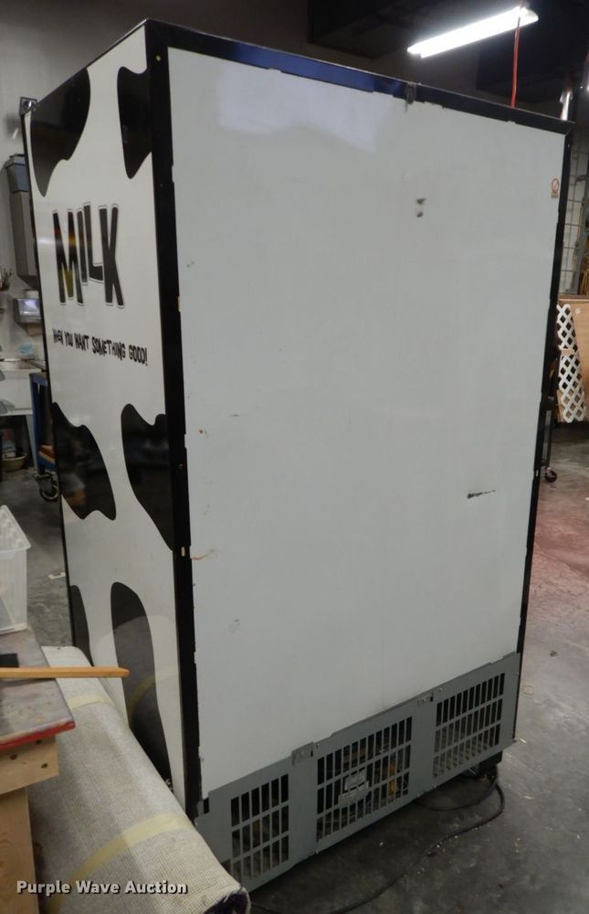 image for item HF9499 Dixie-Narco DN5591  vending machine