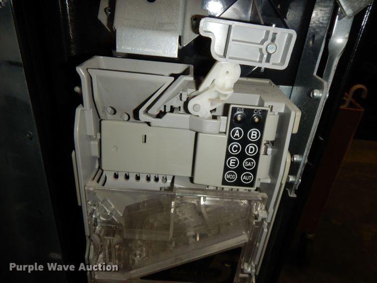 image for item HF9499 Dixie-Narco DN5591  vending machine