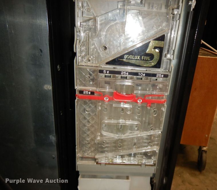 image for item HF9499 Dixie-Narco DN5591  vending machine