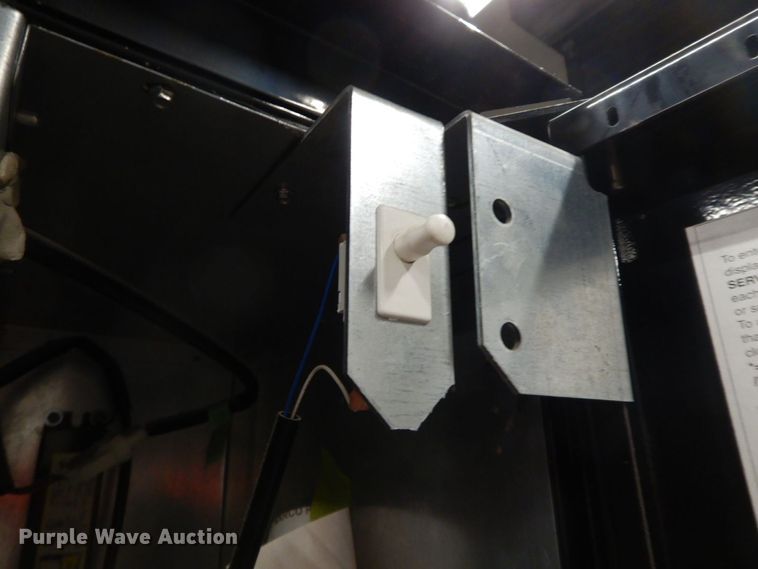 image for item HF9499 Dixie-Narco DN5591  vending machine