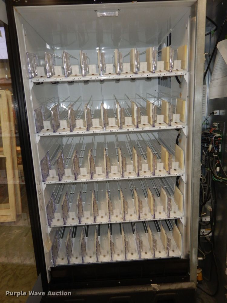 image for item HF9499 Dixie-Narco DN5591  vending machine