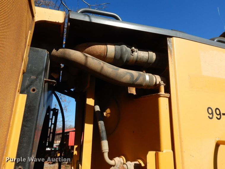 image for item HG9277 2005 John Deere 770D  motor grader