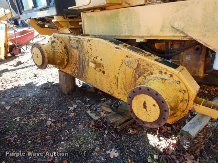 image for item HG9277 2005 John Deere 770D  motor grader