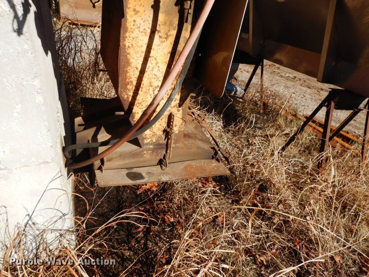 image for item HG9282 Warren L2A  spreader