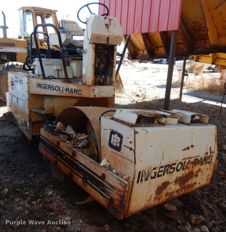 image for item HG9286 1989 Ingersoll Rand DD65  double drum vibratory roller