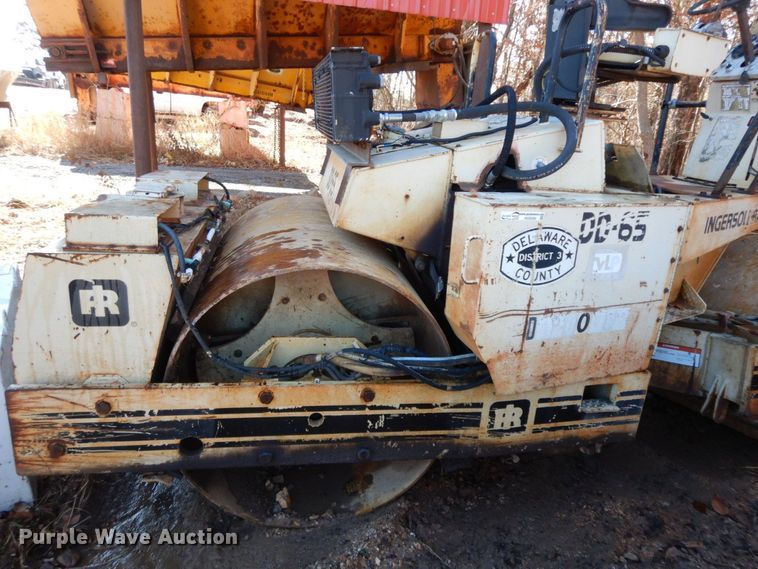 image for item HG9286 1989 Ingersoll Rand DD65  double drum vibratory roller