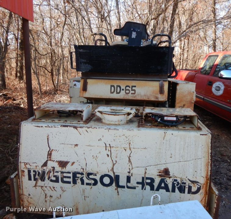 image for item HG9286 1989 Ingersoll Rand DD65  double drum vibratory roller