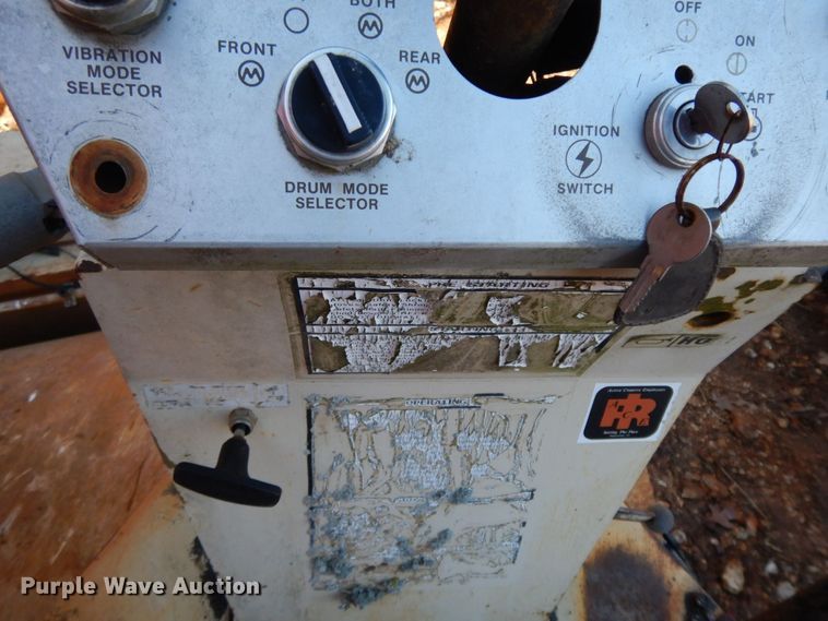 image for item HG9286 1989 Ingersoll Rand DD65  double drum vibratory roller