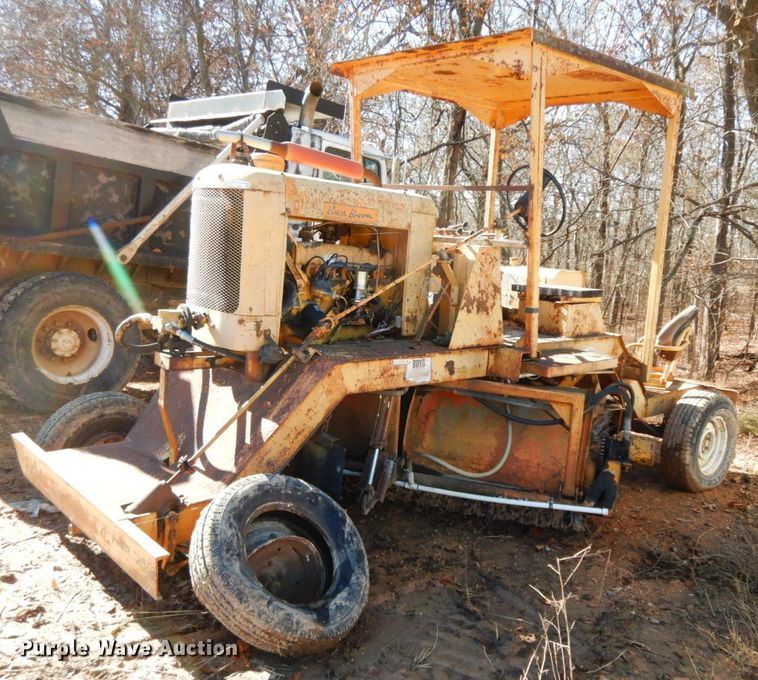 image for item HG9289 1981 Broce H10  broom