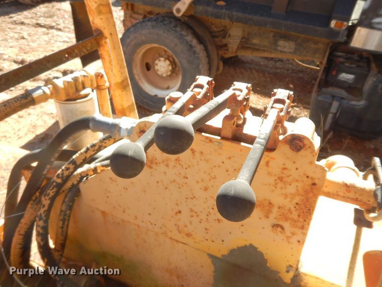 image for item HG9289 1981 Broce H10  broom