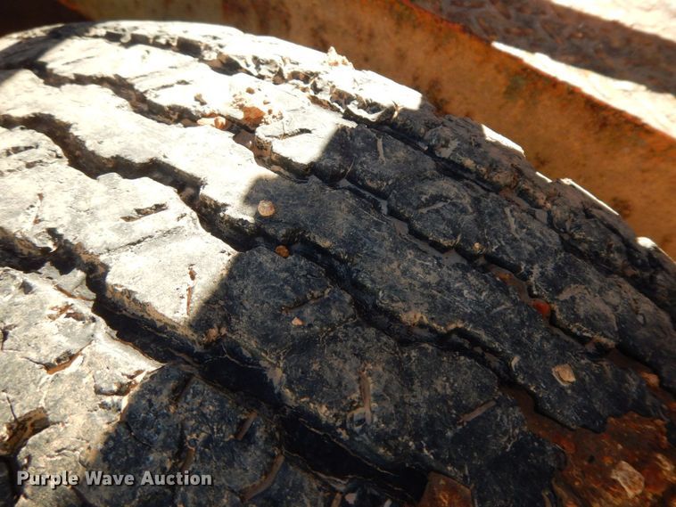 image for item HG9289 1981 Broce H10  broom