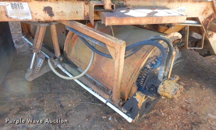 image for item HG9289 1981 Broce H10  broom