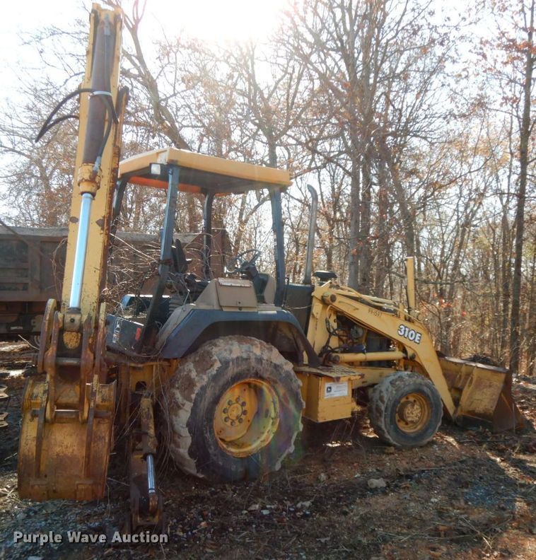image for item HG9292 1999 John Deere 310E  backhoe