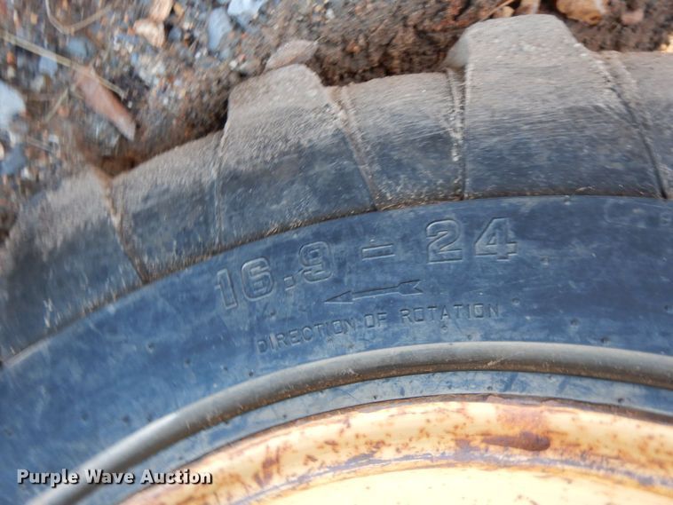 image for item HG9292 1999 John Deere 310E  backhoe