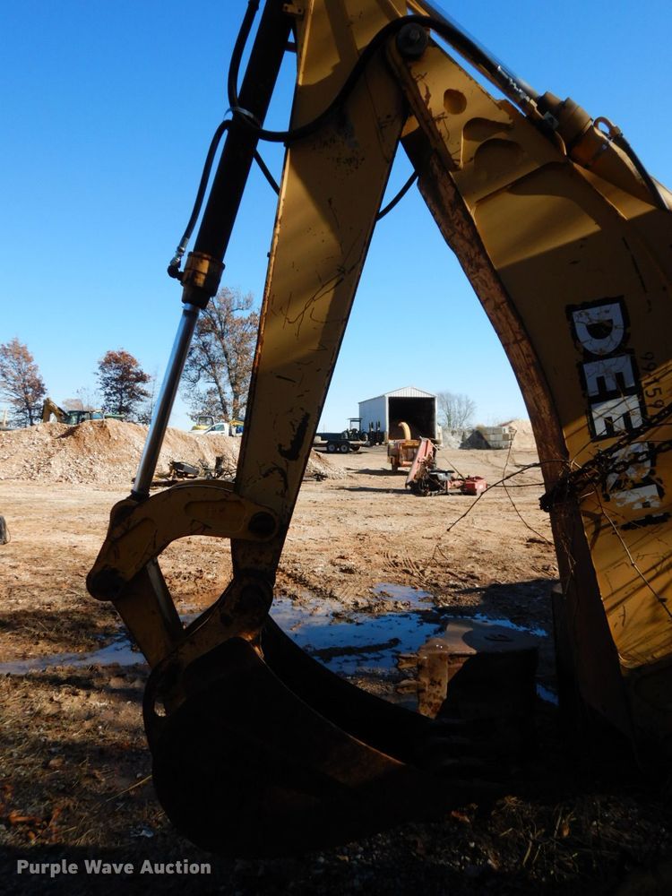 image for item HG9292 1999 John Deere 310E  backhoe