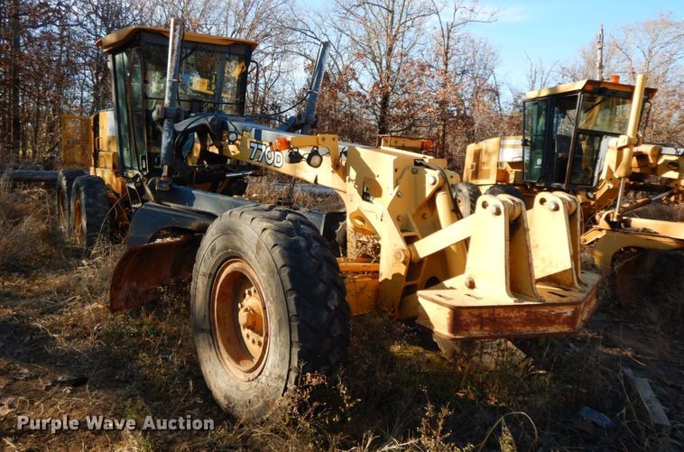 image for item HG9295 2008 John Deere 770D  motor grader