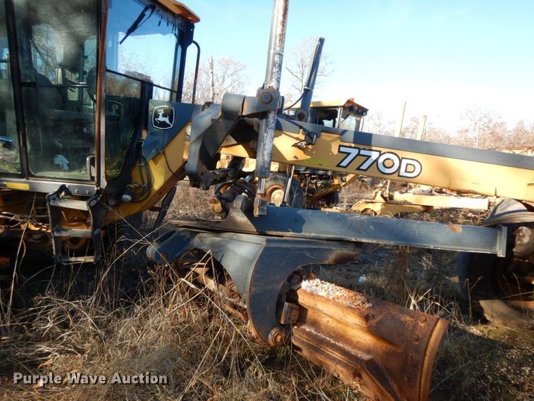 image for item HG9295 2008 John Deere 770D  motor grader