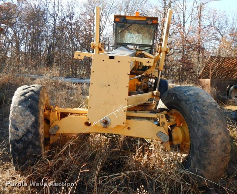 image for item HG9297 2003 John Deere 770CH  motor grader