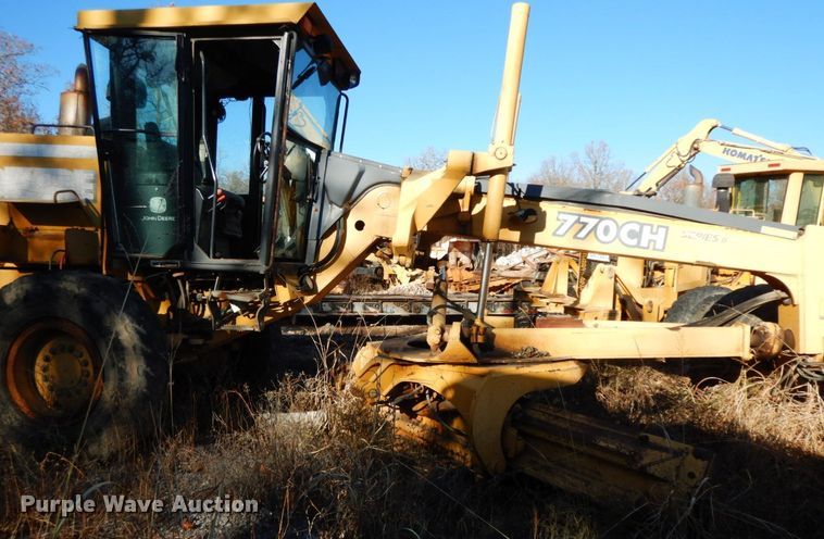 image for item HG9297 2003 John Deere 770CH  motor grader