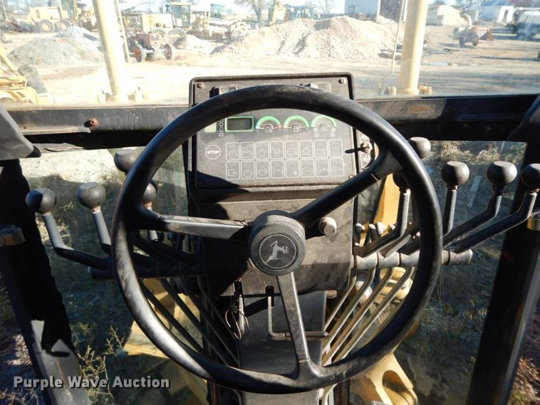 image for item HG9297 2003 John Deere 770CH  motor grader