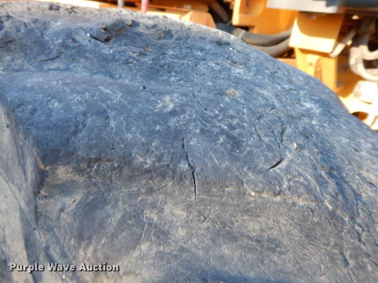 image for item HG9297 2003 John Deere 770CH  motor grader