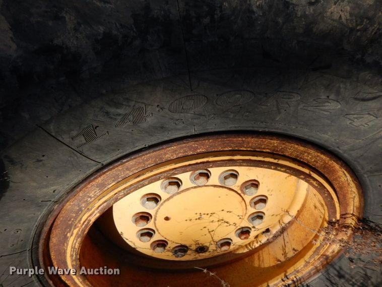 image for item HG9297 2003 John Deere 770CH  motor grader