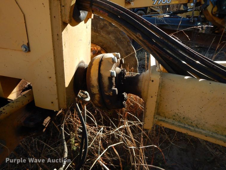 image for item HG9297 2003 John Deere 770CH  motor grader