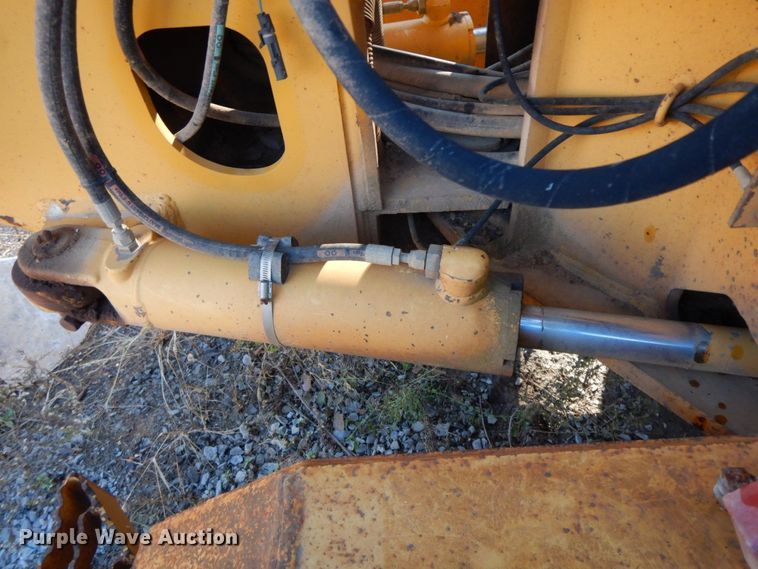 image for item HG9297 2003 John Deere 770CH  motor grader