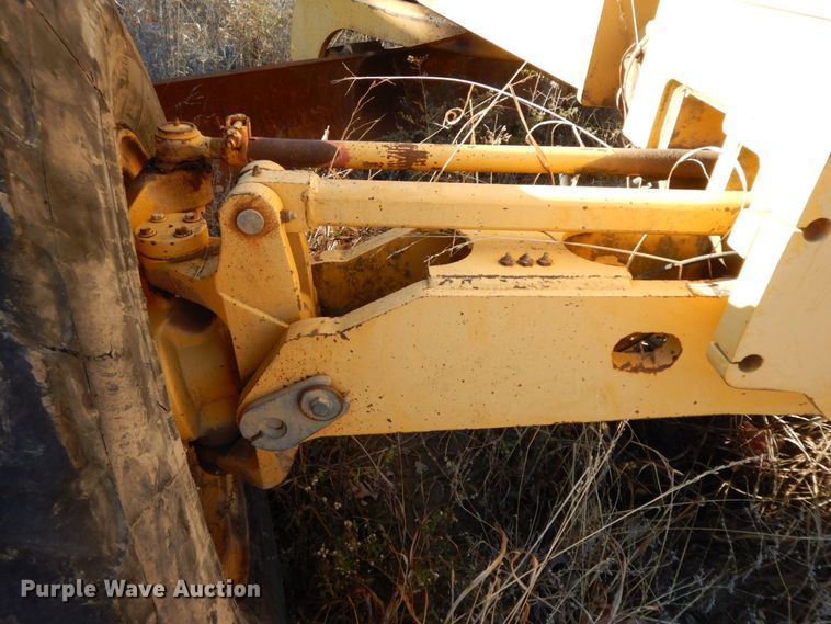 image for item HG9297 2003 John Deere 770CH  motor grader